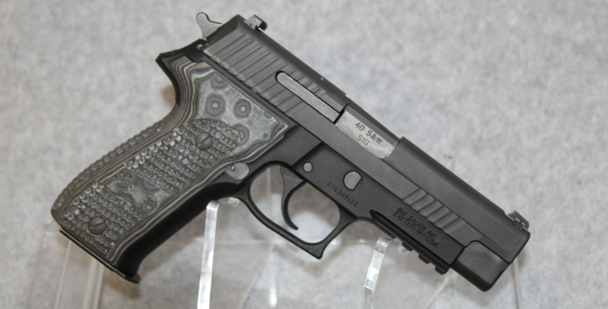 Sig Sauer~P226~.40 S&ampW - Sig Sauer