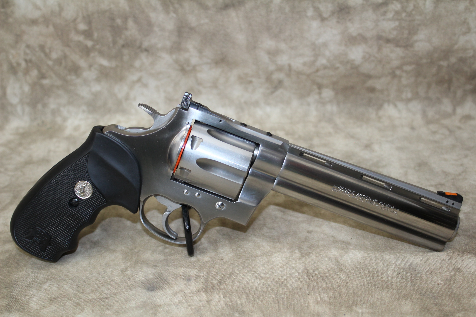 Colt~Anaconda~.44 Magnum - Colt