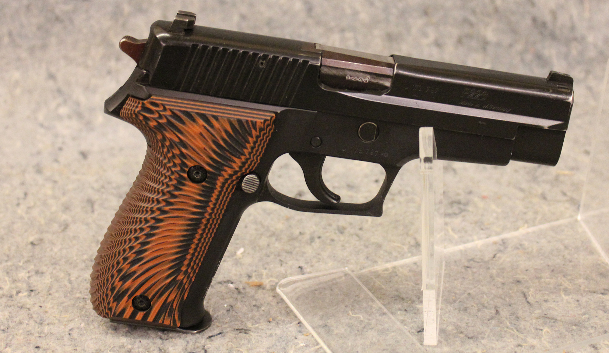 SIG Sauer ~ P226 ~ 9mm Luger