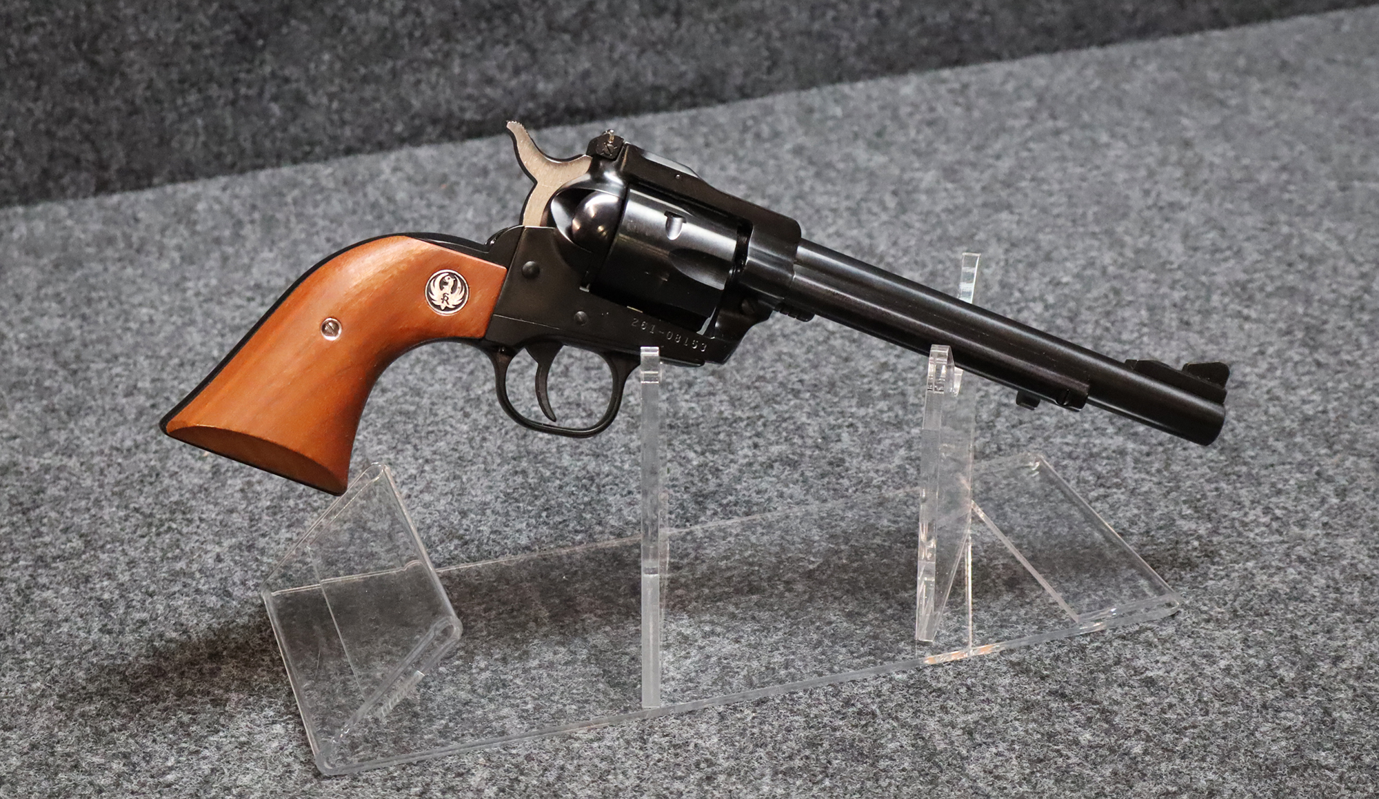 Ruger ~ New Model Single Six ~ .22 Long Rifle/ .22 Magnum (5680907) - Ruger