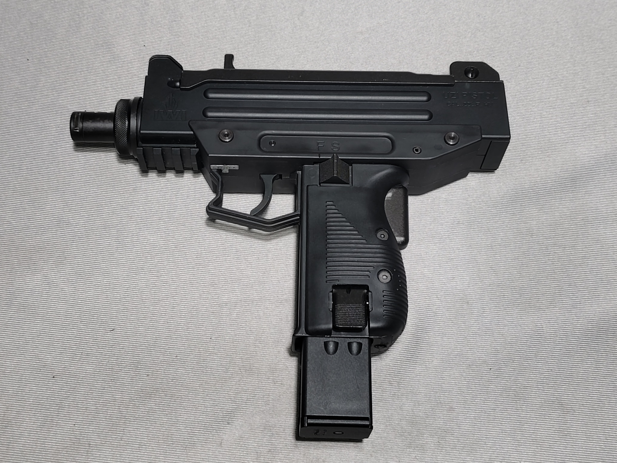 IWI ~ UZI ~ .22 LONG RIFLE