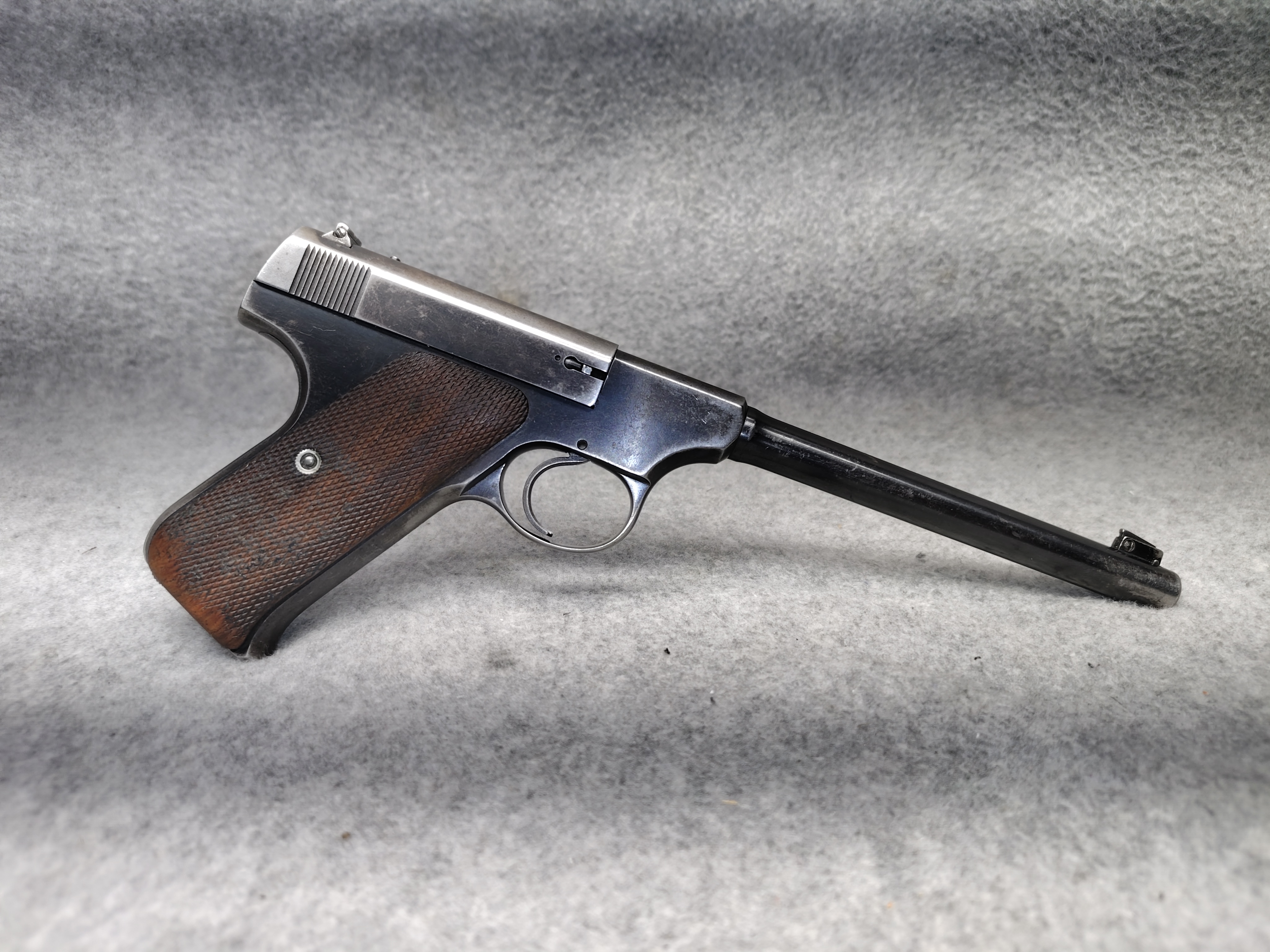 COLT ~ WOODSMAN ~ .22 LONG RIFLE - Colt