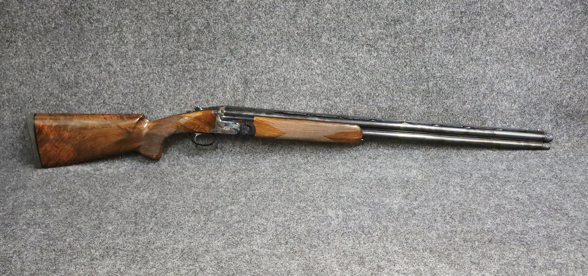 Caesar Guerini ~ Model - Invictus - 1 ~ 12 Gauge