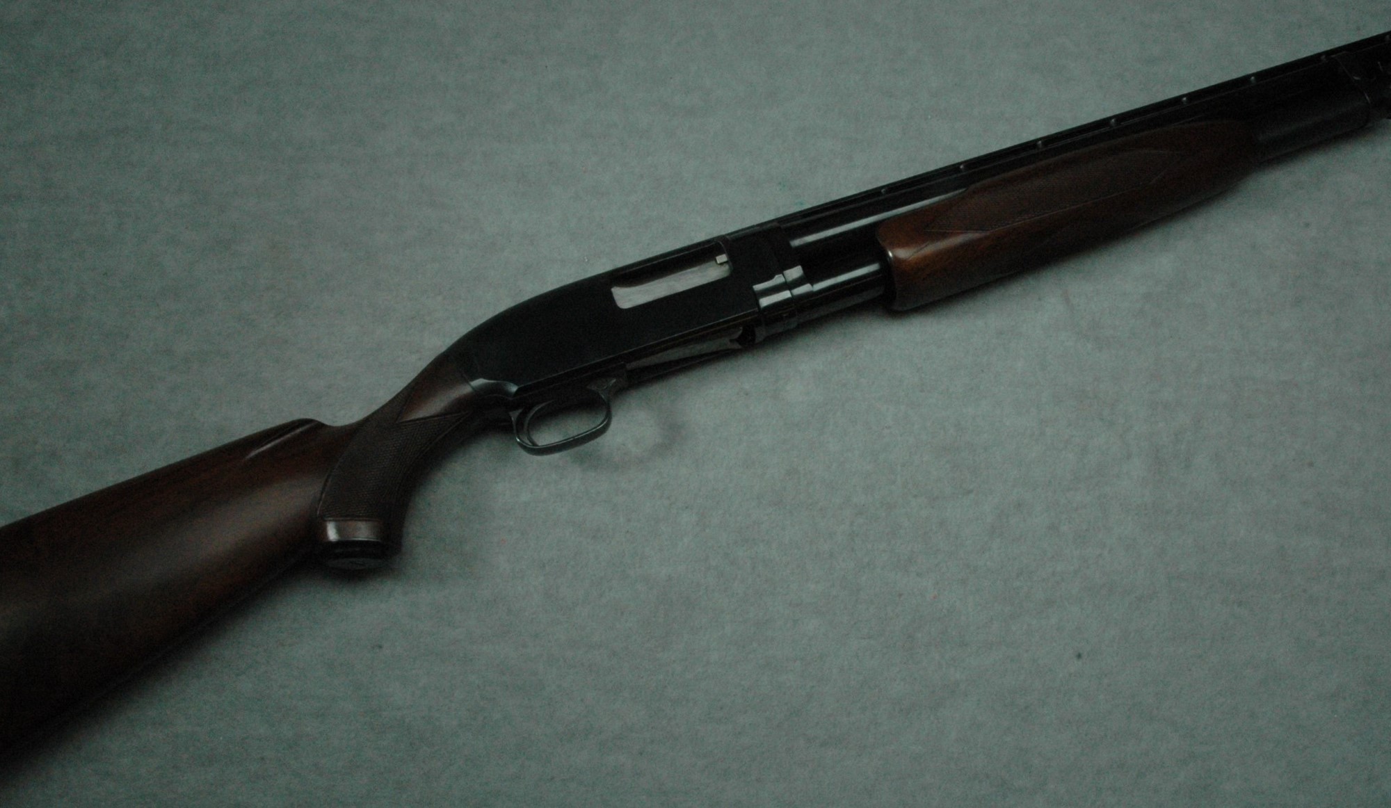 Winchester ~ 12 ~ 12 Gauge - Winchester