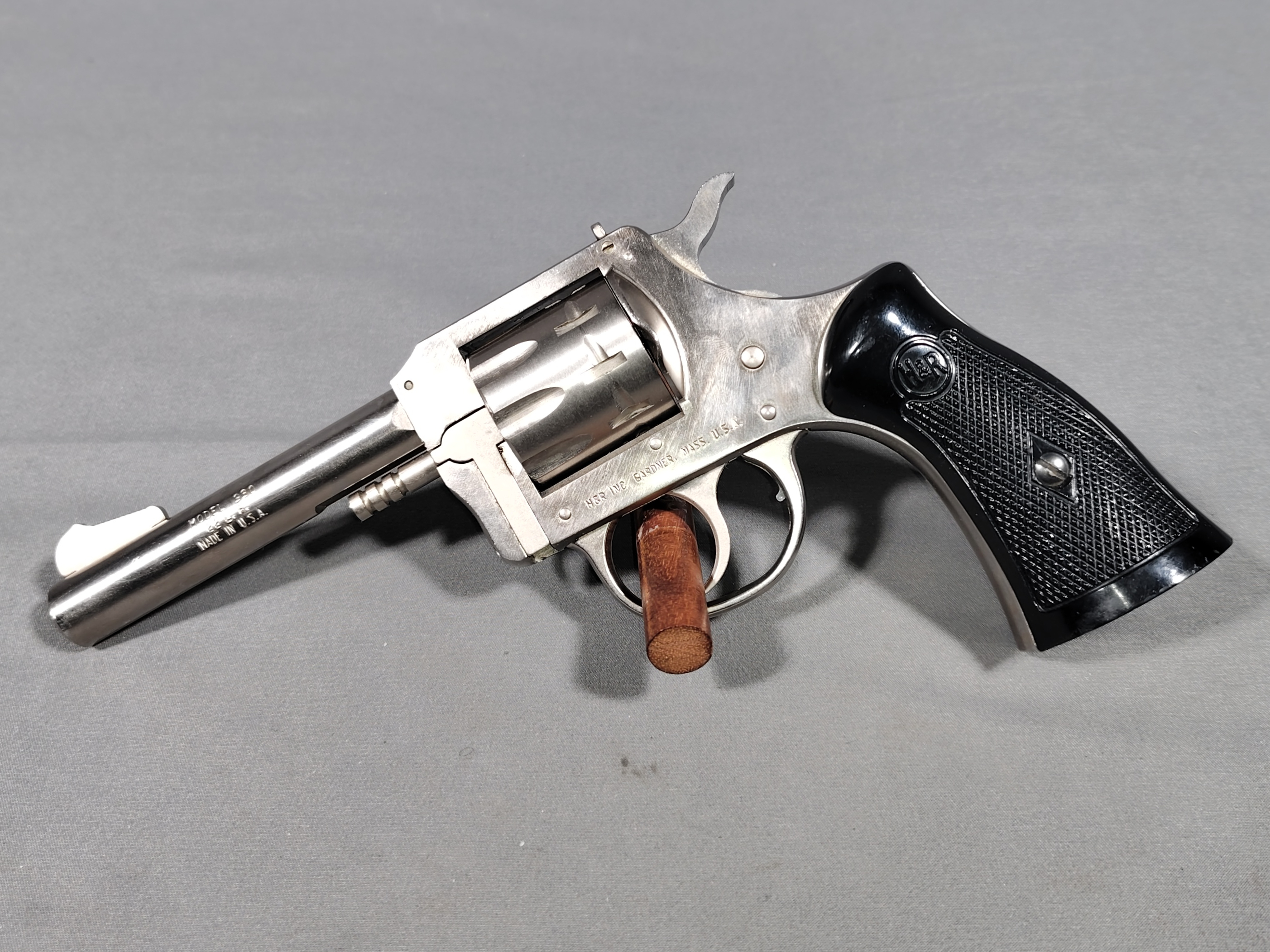 H&R ~ 930 ~ .22 LONG RIFLE
