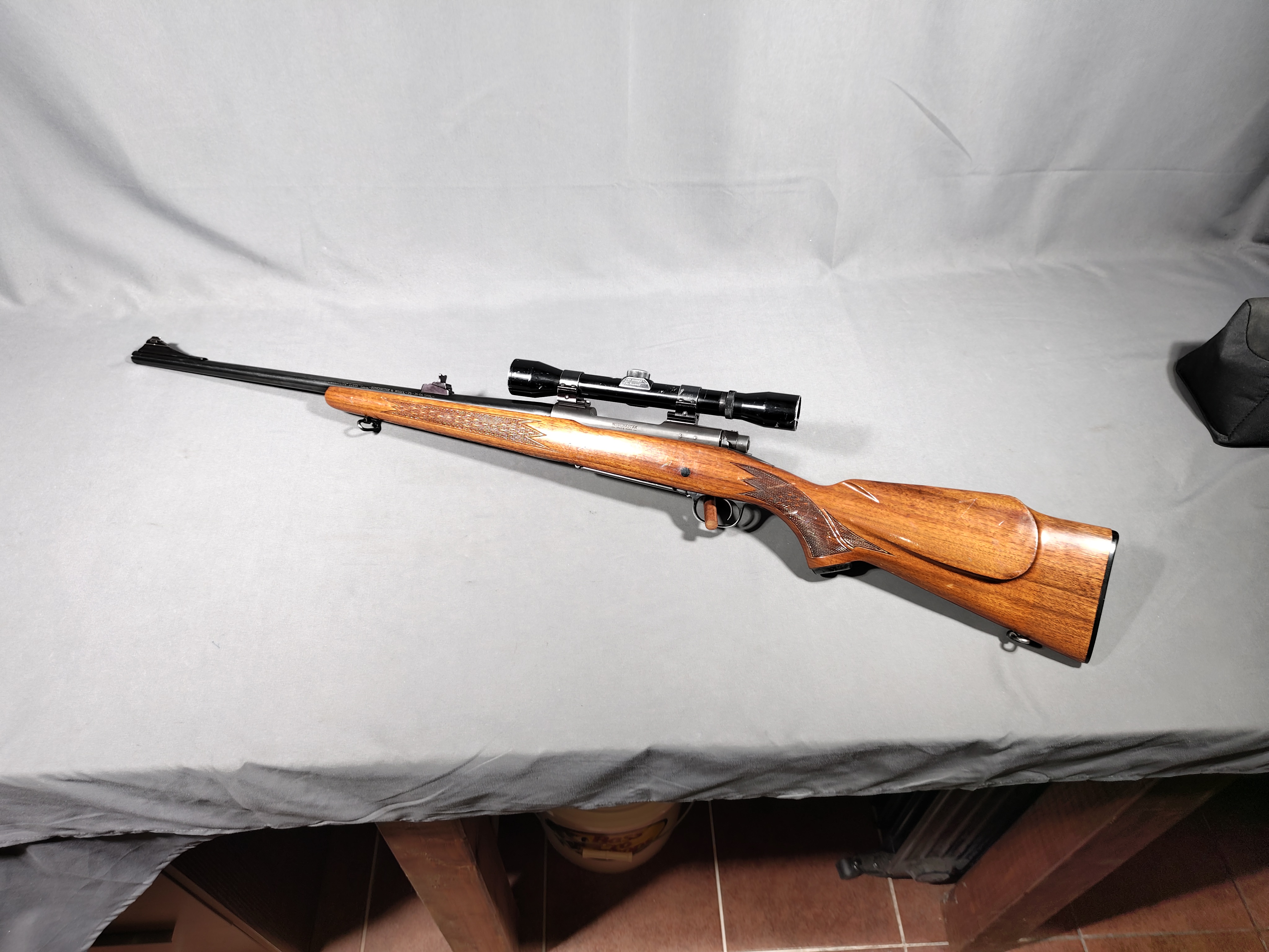 WINCHESTER ~ 70 ~ .30-06 SPRINGFIELD - Winchester