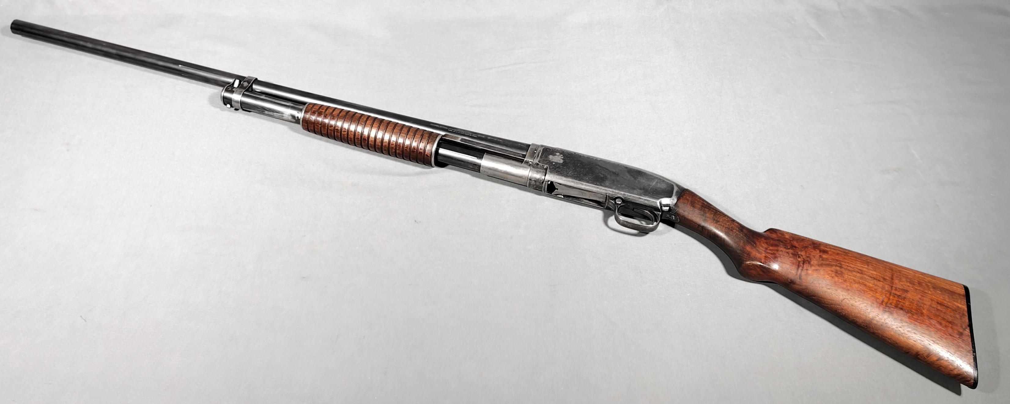 WINCHESTER ~ 12 ~ 12 Gauge - Winchester