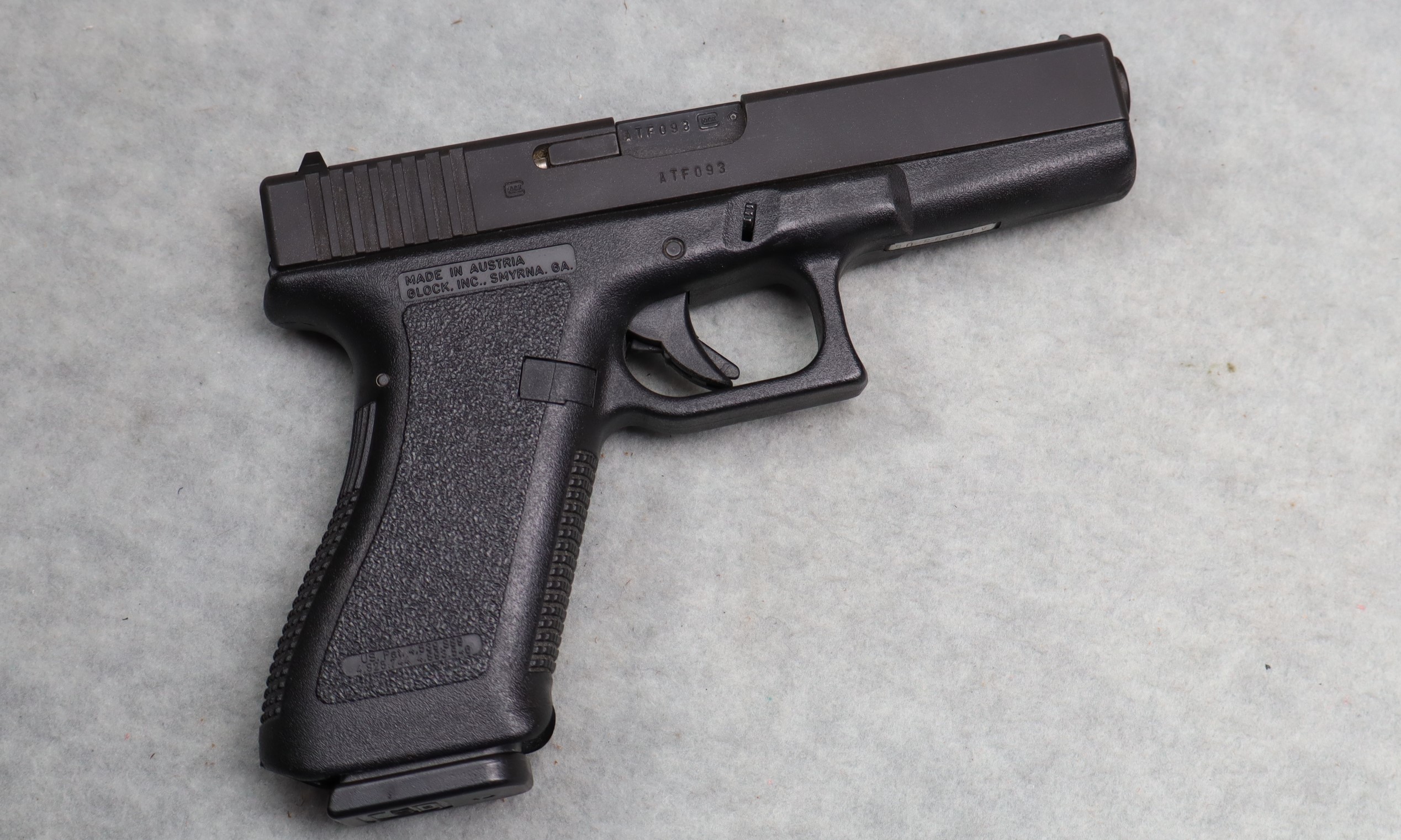 Glock ~ Model 17 ~ 9mm Luger - Glock