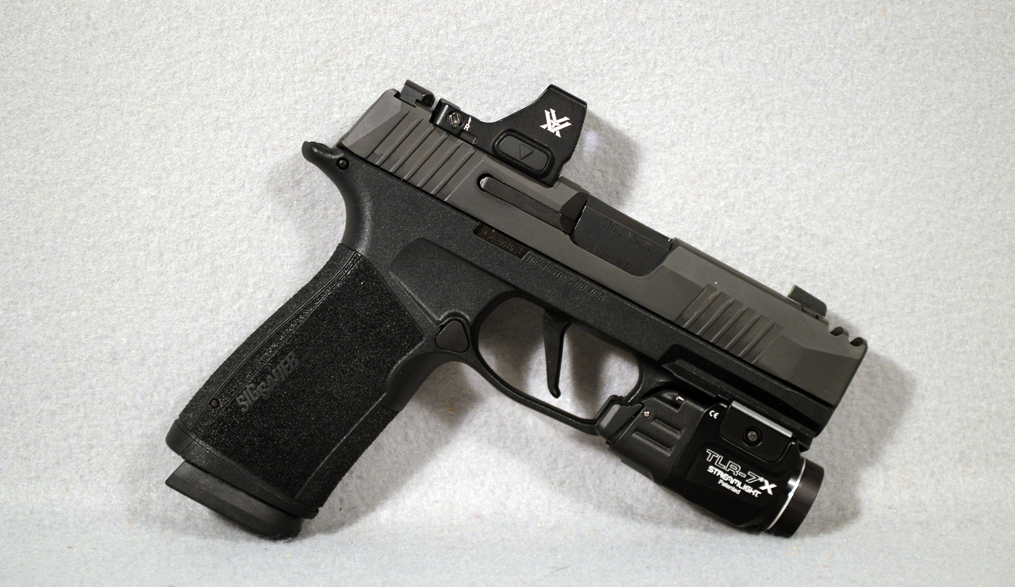 Sig Sauer ~ P365-XMACRO COMP ~ 9mm - Sig Sauer