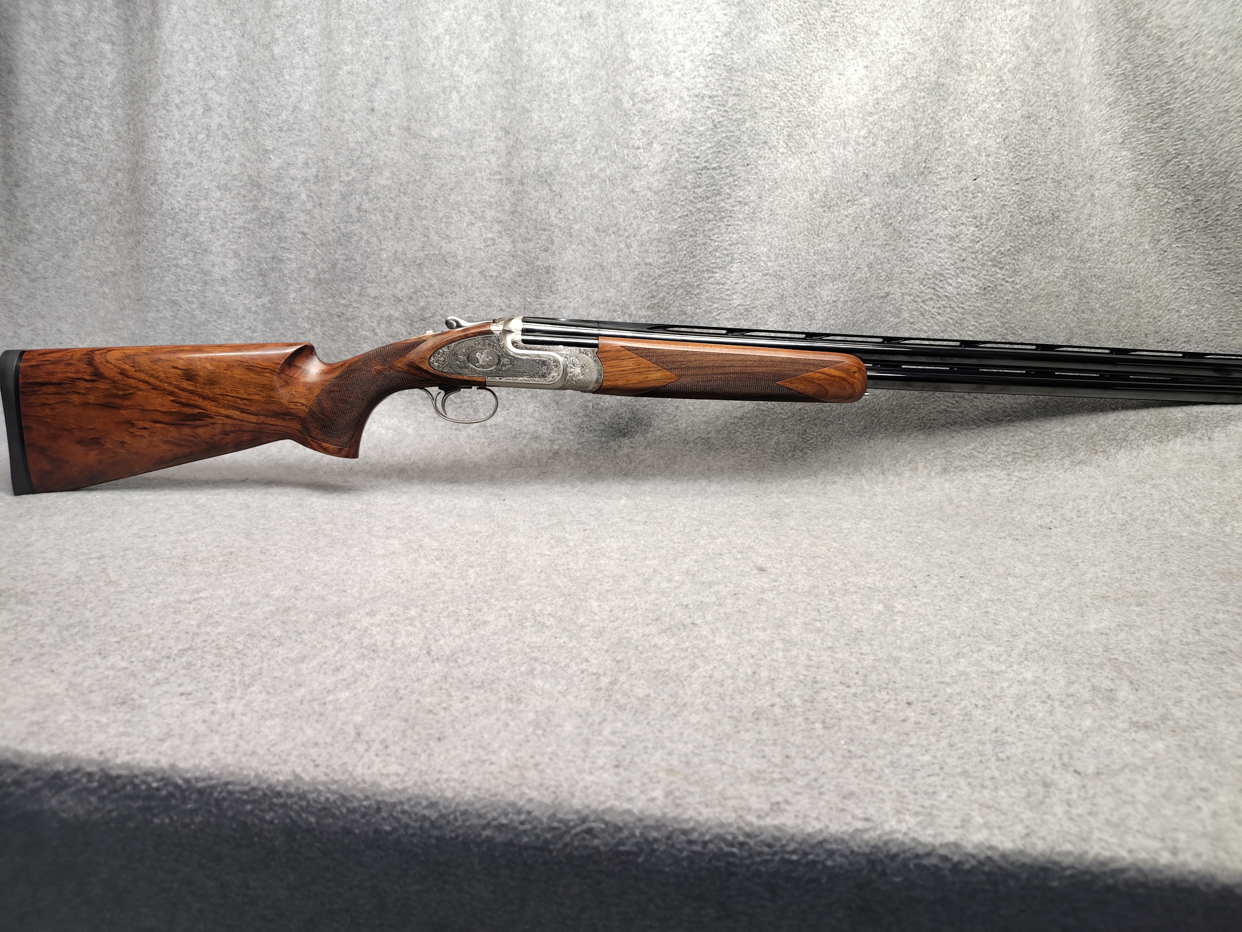 CAESAR GUERINI ~ INVICTUS ~ 12 Gauge