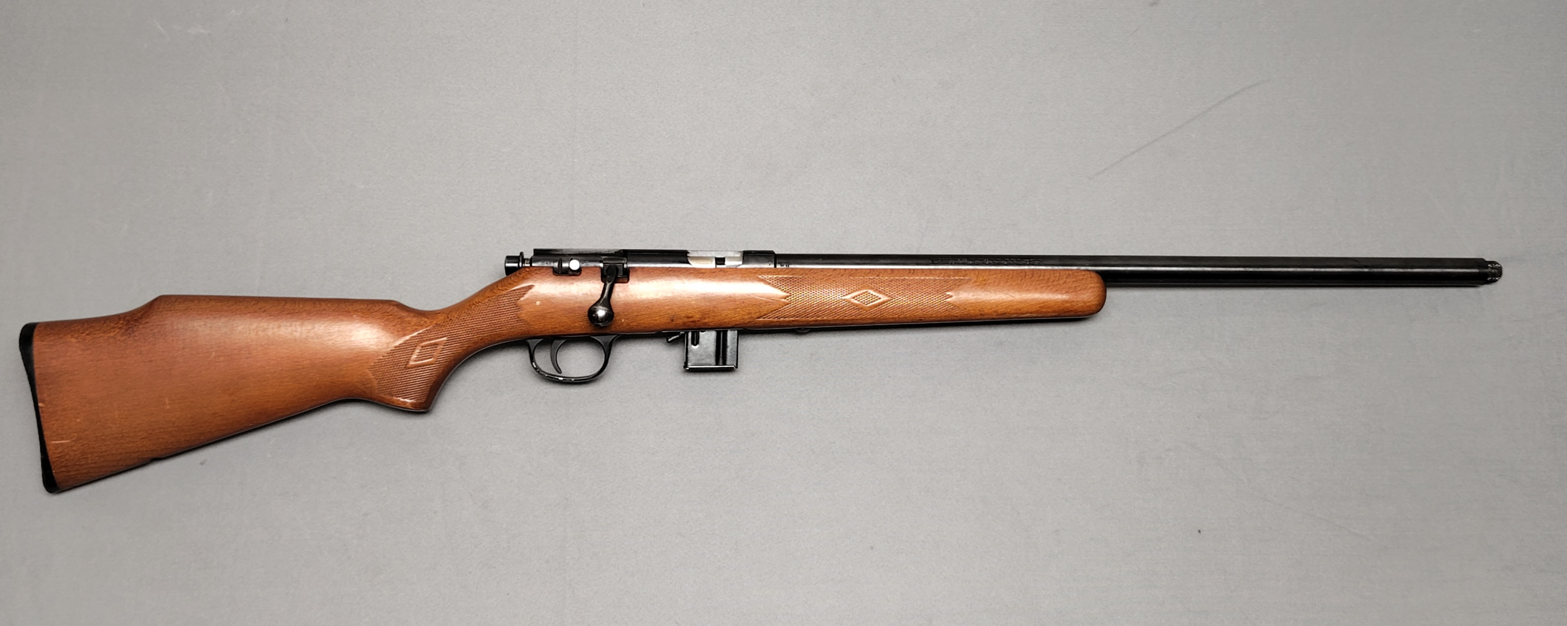 MARLIN ~ 17V ~ .17 HMR