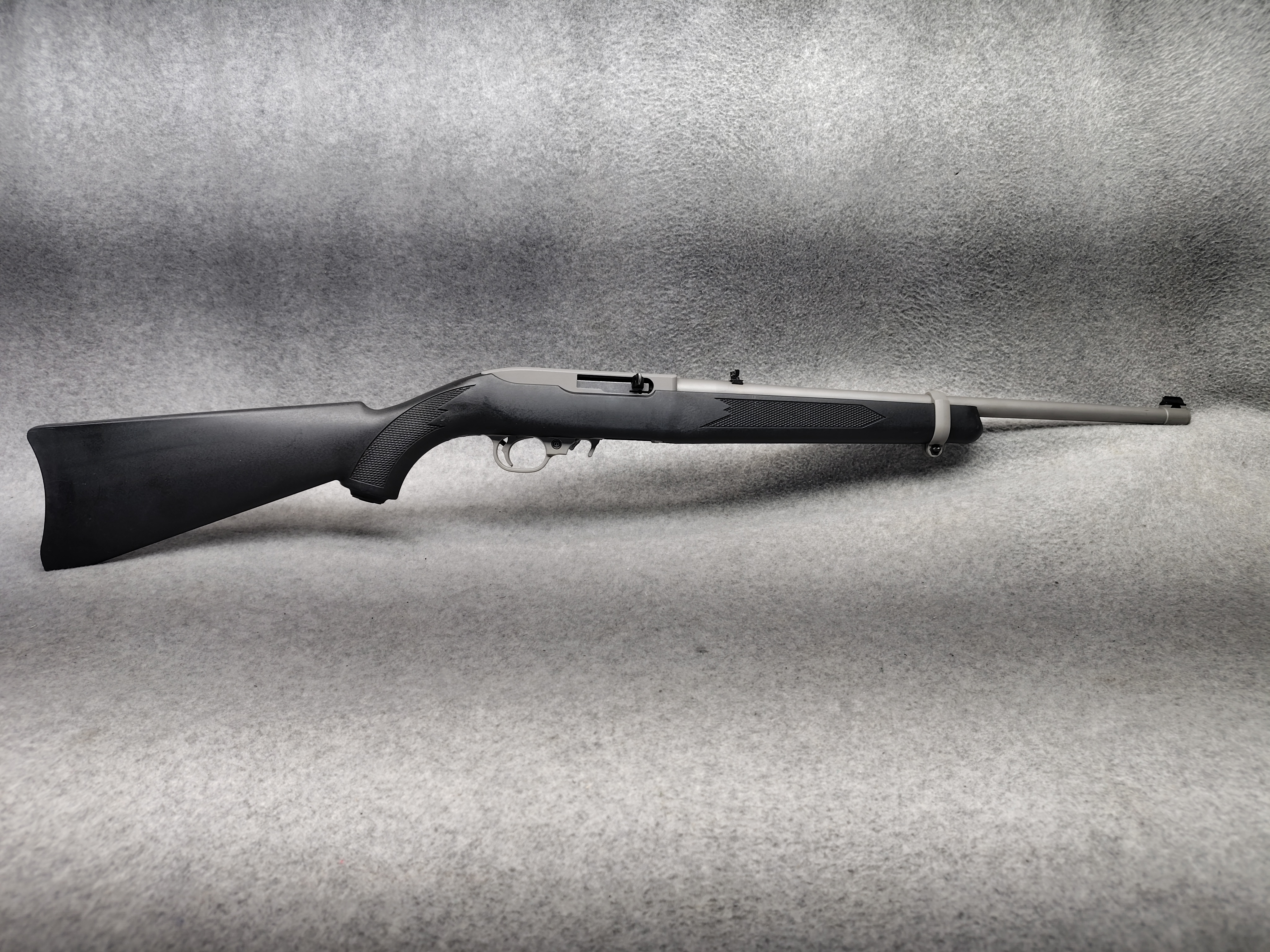 RUGER ~ 10/22 ~ .22 LONG RIFLE - Ruger