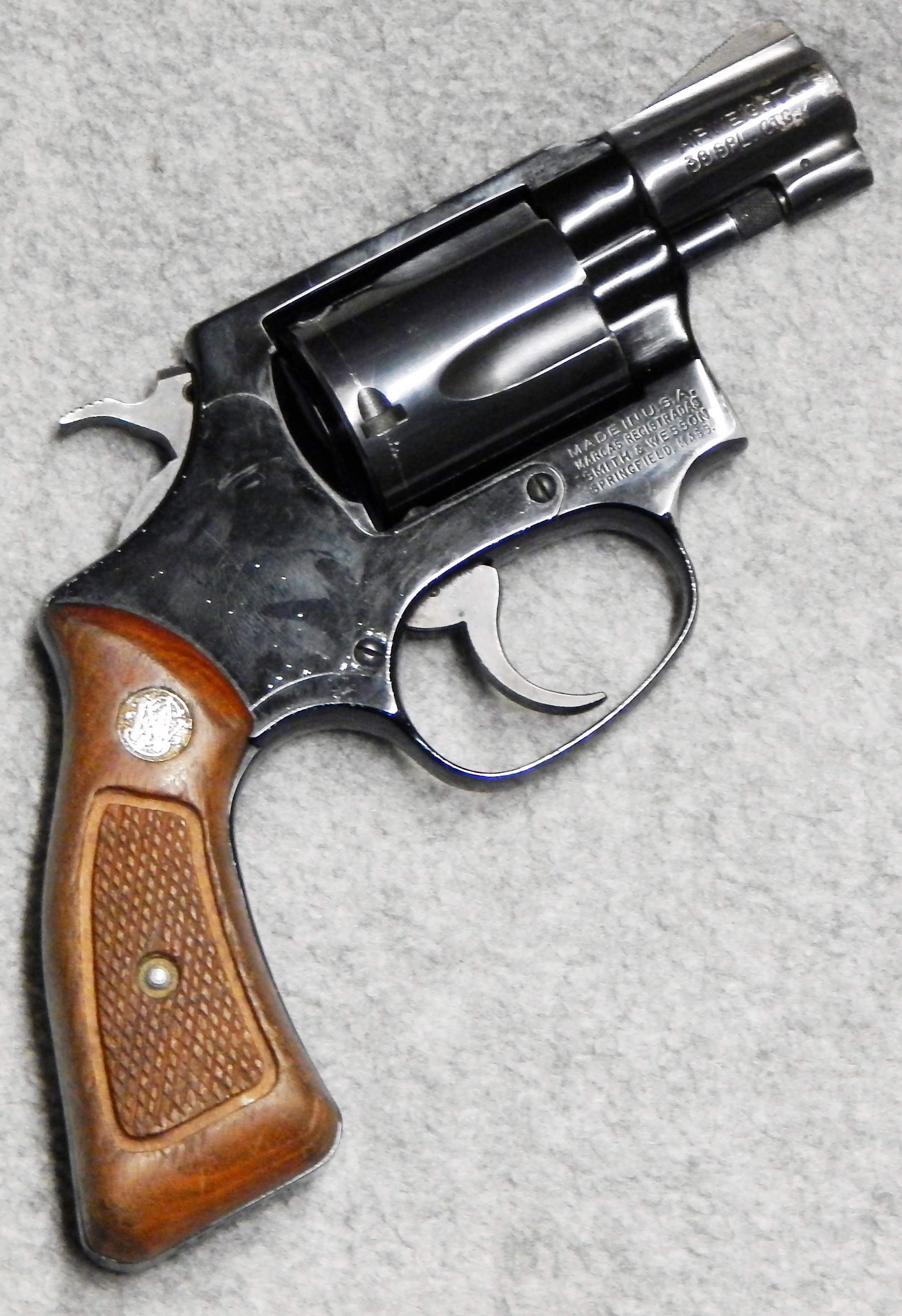 Smith &Wesson ~ 37 Airweight ~ .38 Special. - Smith & Wesson