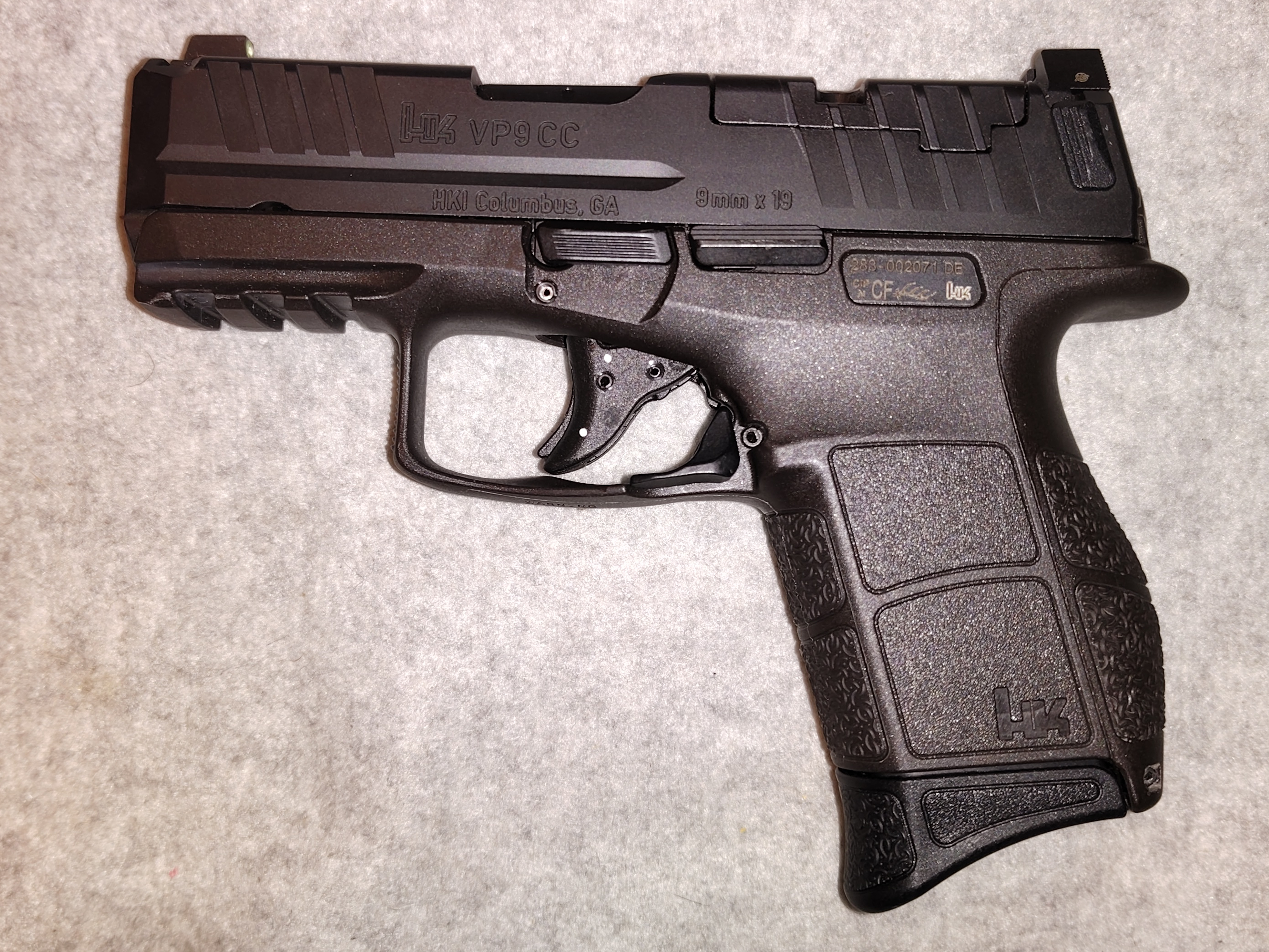 HECKLER &amp;KOCH ~ VP9CC ~ 9MM LUGER - 