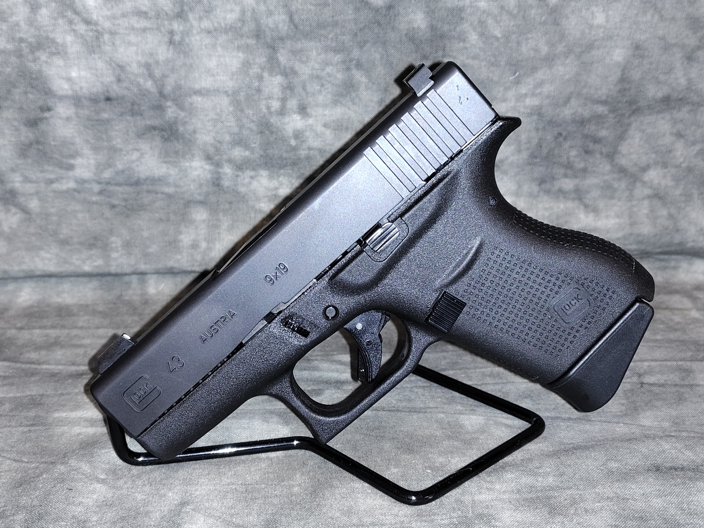 GLOCK ~ 43 ~ 9MM LUGER - Glock