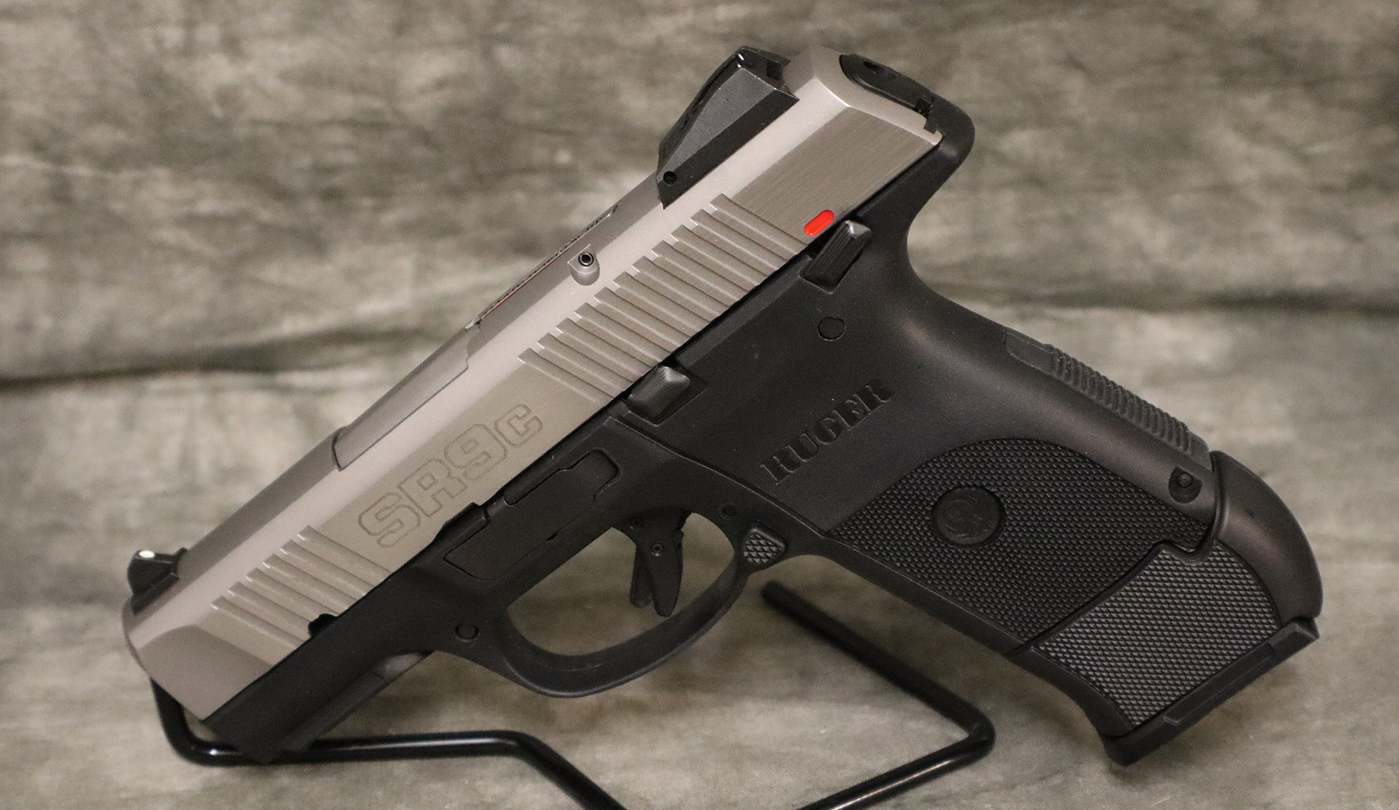 RUGER ~ SR9C ~ 9MM LUGER - Ruger