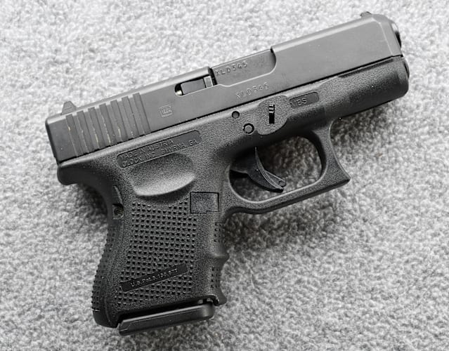 Glock ~ 27 Gen 4 ~ .40 Cal