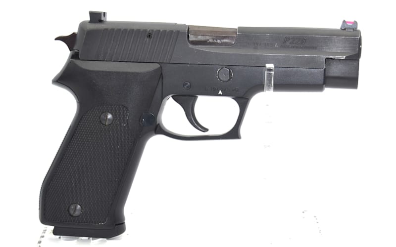 SIG SAUER~P220~.45 AUTO | Mack's Prairie Wings