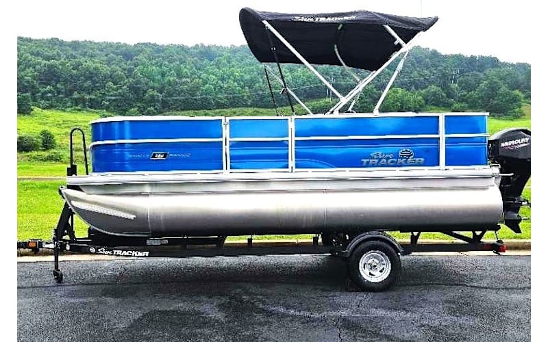 2026 SUN TRACKER PARTY BARGE 18 DLX | Cabela's