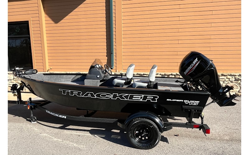2027 TRACKER SUPER GUIDE V-16 SC | Mack's Prairie Wings