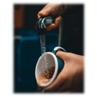 Jerrycan Lifesaver purifier l'eau au bivouac