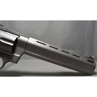 Taurus ~ Raging Bull ~ .44 Magnum | Mack's Prairie Wings