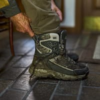 Cabela display picture 1