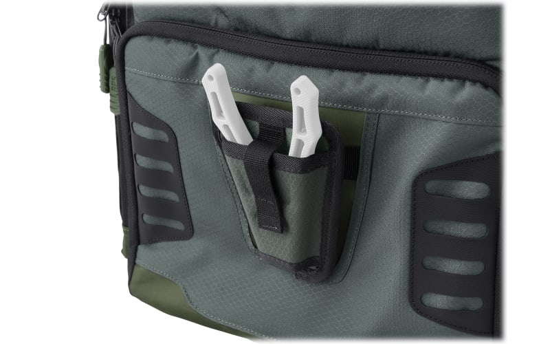 Bass Pro Shops Extreme 360 Qualifier Tackle Bag / Tackle Backpack