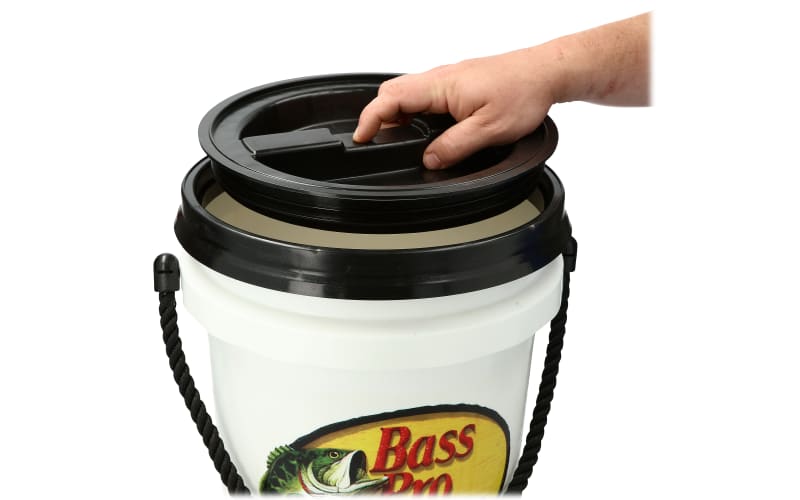 5 gallon bucket with screw on cheap lid