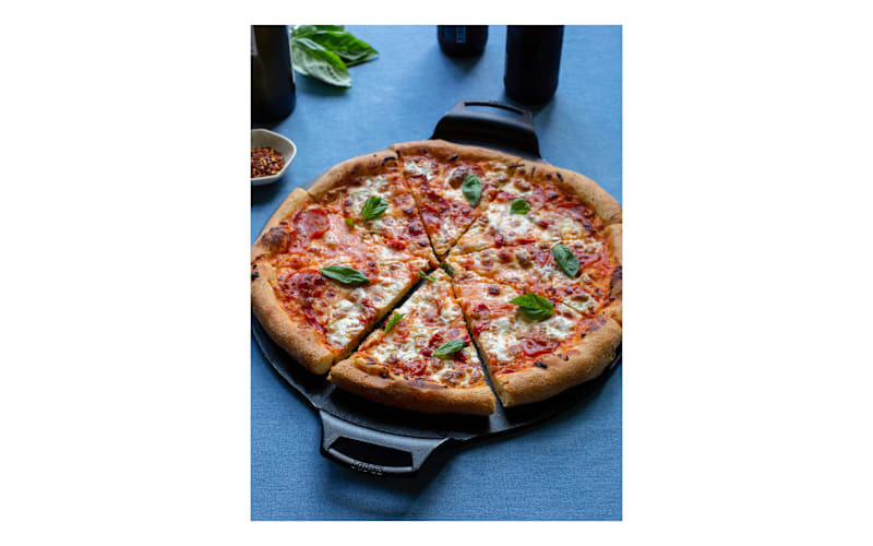 Lodge® Bakeware 15'' Pizza Pan Bass Pro Shops Canada