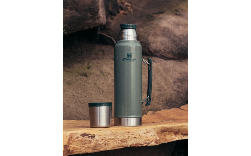 Stanley Classic Legendary Bottle with Collapsible Handle