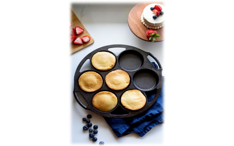 Cast iron top mini cake pan