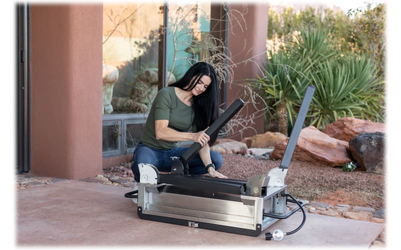 キャンプキッチン Camp Chef Portable Flat-Top 600 Grill | Bass Pro Shops