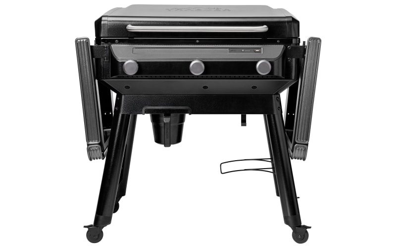 Traeger Flatrock 3 Burner Flat Top Grill Cabela s