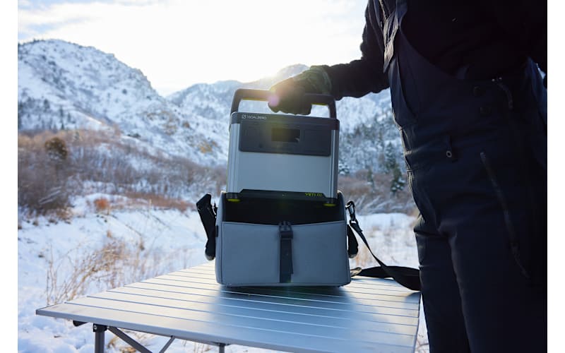Goal Zero YETI 700 Portable Power Station | Bass Pro Shops