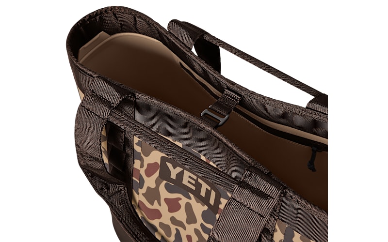 yeti camo bag Camino 35 L Carryall Tote  YETI EUROPE attached to your belt YETI Camino 35 Carryall Tote