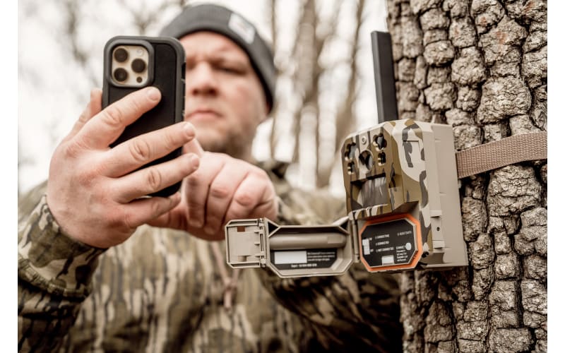 Trail cams that send sale pictures to your phone