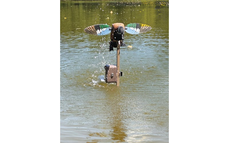 MOJO Outdoors Triple Whammy Duck Decoy Motion System | Bass Pro Shops