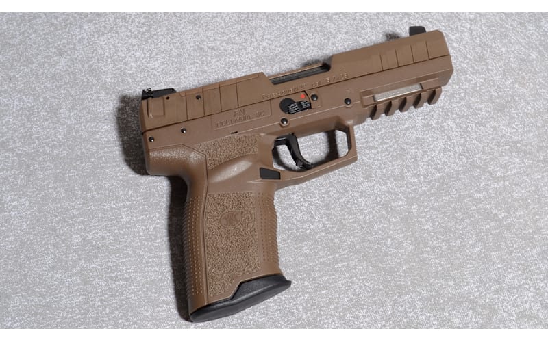 FN HERSTAL FN 57 ガスガン Cybergun-FN-Five-seveN_-5-7-