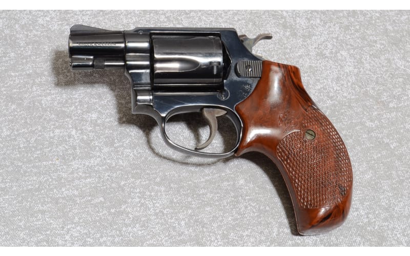 マルシン　Smith & Wesson M36 Chiefs special Smith & Wesson Model 36 Chief Special - YouTube