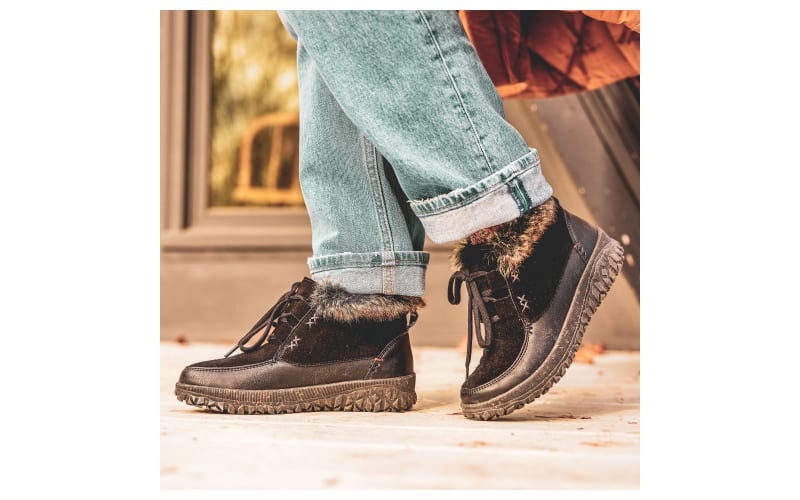 Minnetonka ankle boots deals