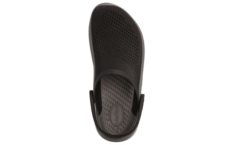 Bass pro camo crocs hot sale