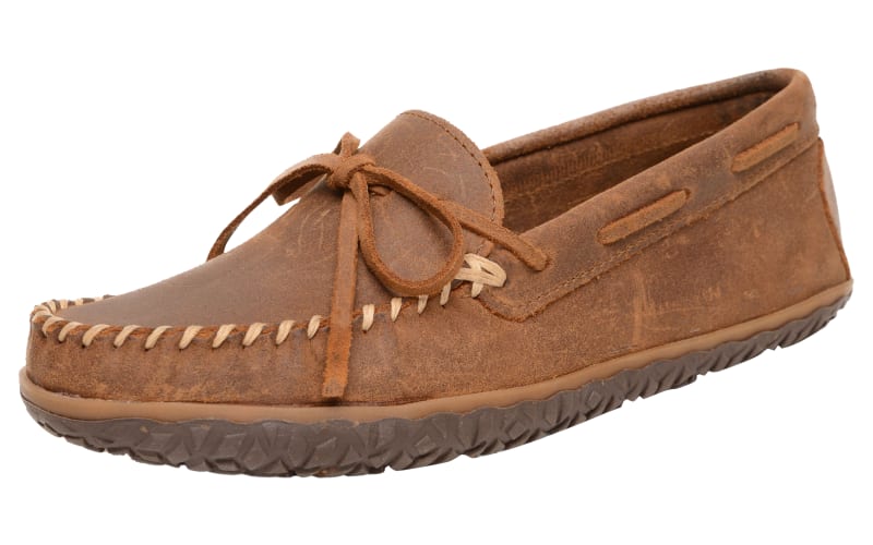 Minnetonka Tie Thread Slippers for Men - Brown Ruff - 11M  display picture 3