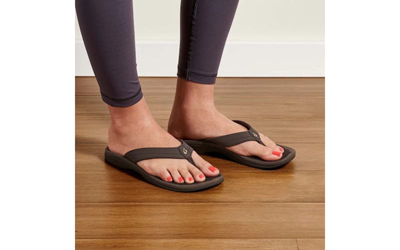 OluKai Ohana Thong Sandals for Women | Cabela display picture 3
