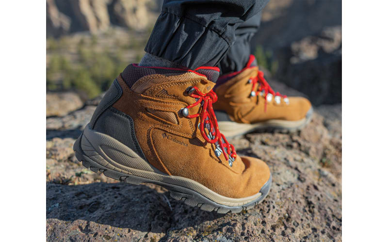 Columbia Newton Ridge Plus Waterproof Amped Hiking Boot - Women's