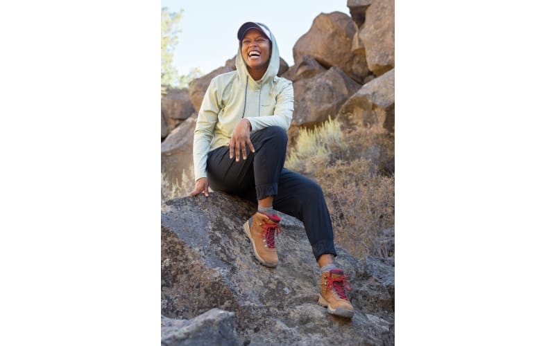 Women's hiking boots 2025 bass pro shop
