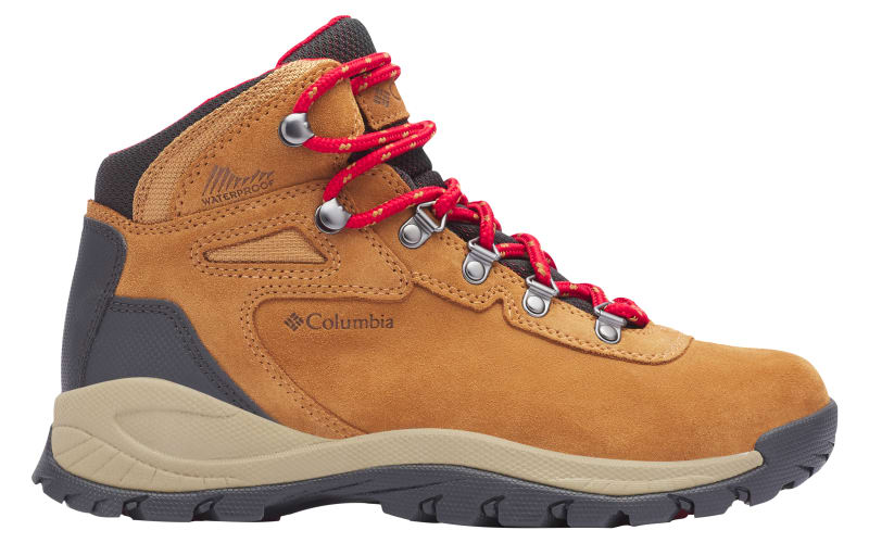 Columbia trekking boots on sale