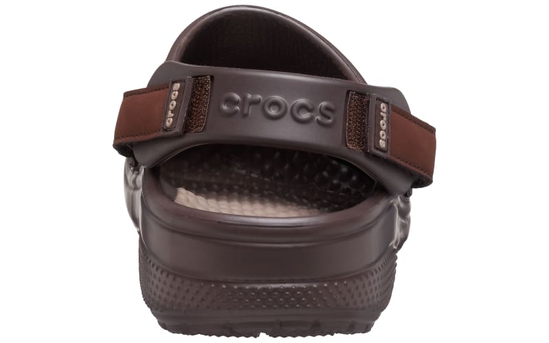 Bass pro mens crocs hot sale