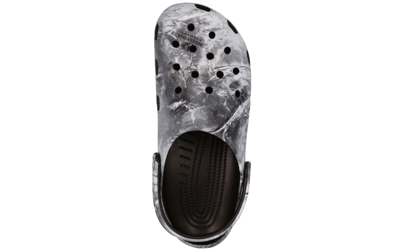 Bass pro mens crocs deals