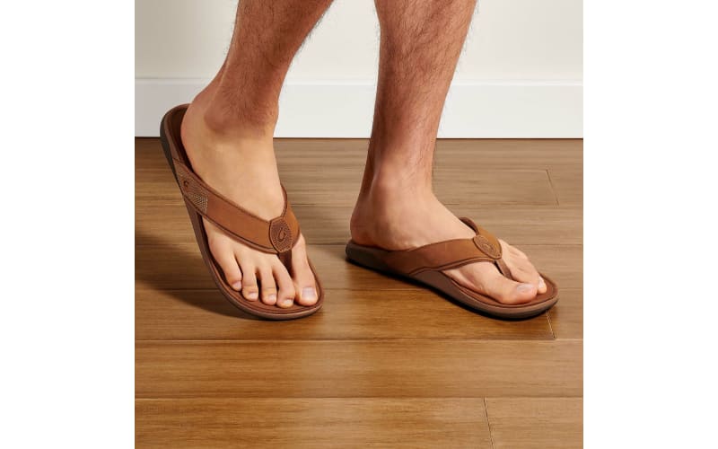 OluKai Tuahine Toe Post Sandals for Men | Bass Pro Shops display picture 3